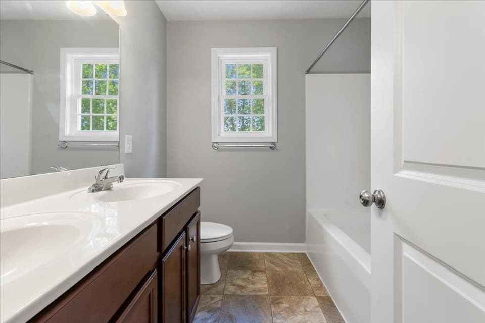 954 Brooklyn Avenue, photo 36 of 40