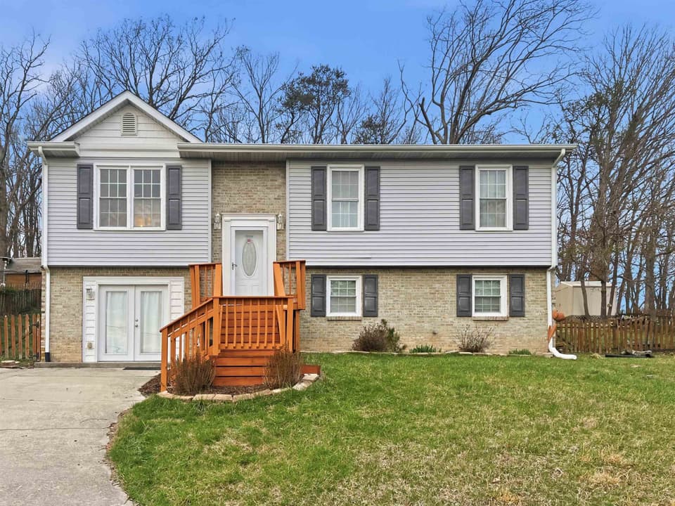 385 Tanglewood Drive SE, Christiansburg, VA