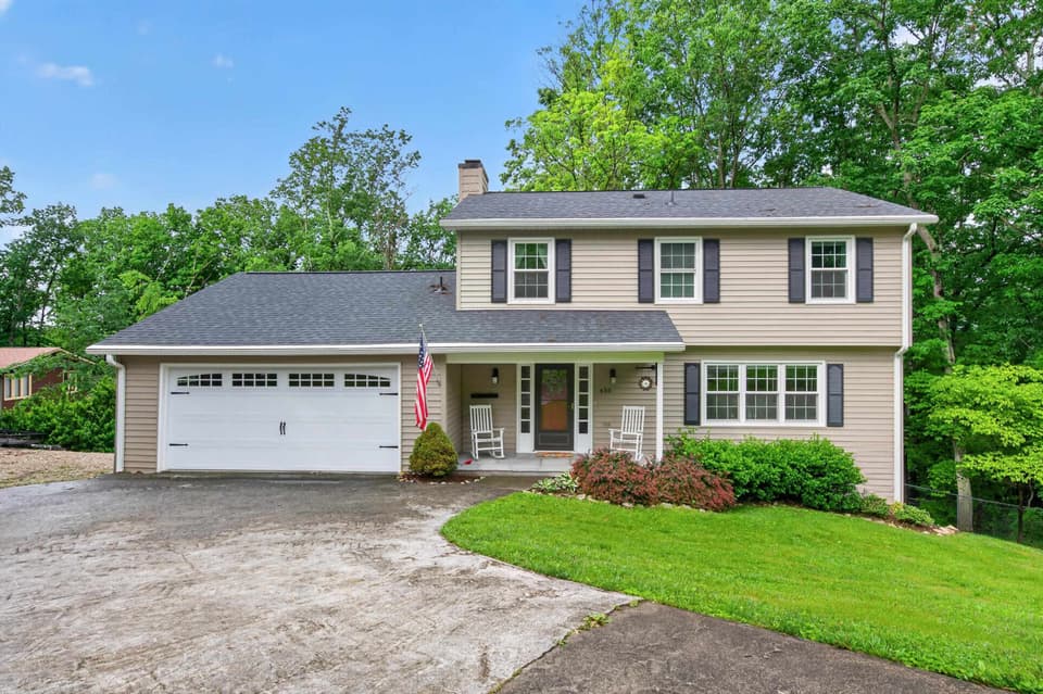 435 Tomahawk Drive, Christiansburg, VA