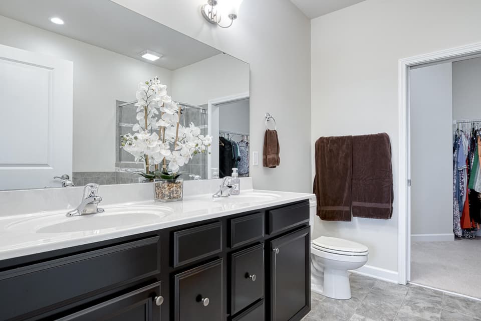 610 Dewdrop Lane, photo 20 of 39