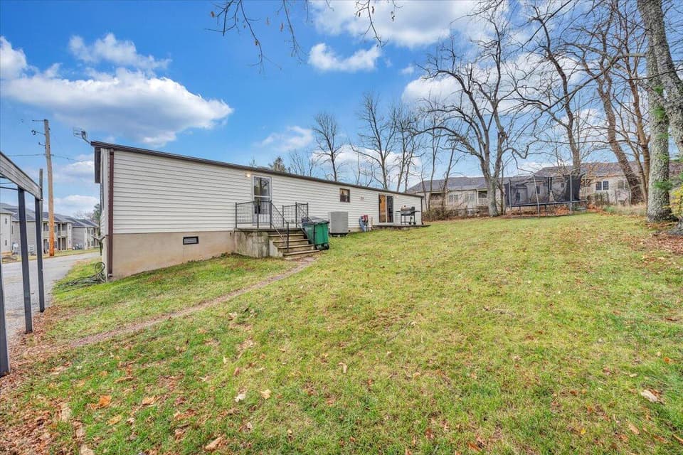 505 Quesenberry St, photo 19 of 21