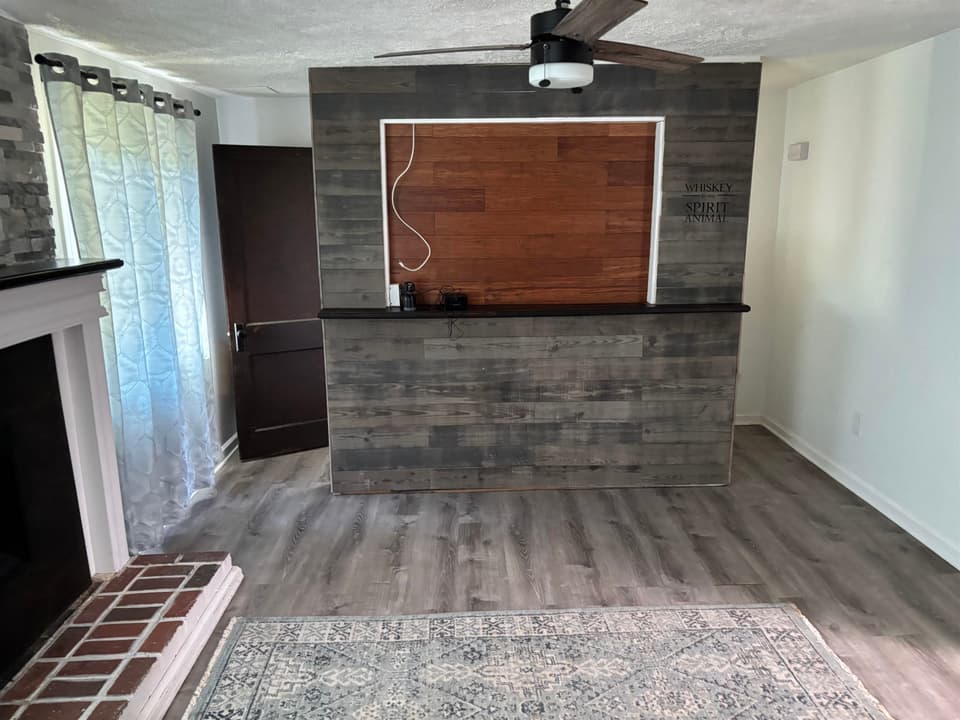 2601 Worrell Drive, photo 8 of 21