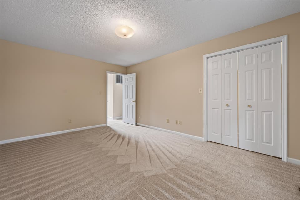 220 Darci Drive SE, photo 34 of 40