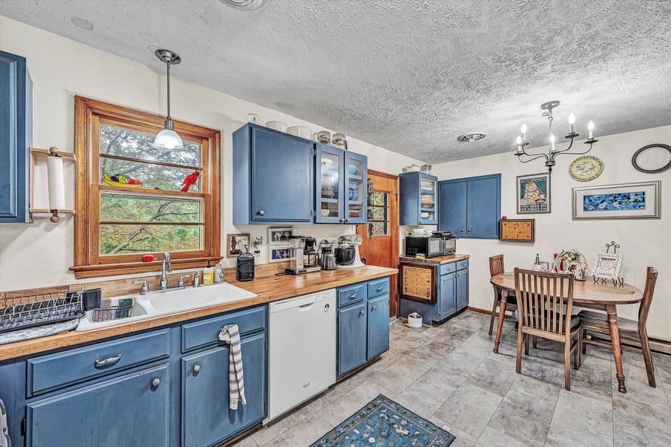 2671 Beulah Ln, photo 14 of 38