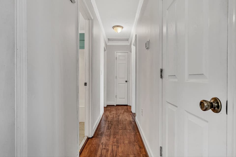 385 Tanglewood Drive SE, photo 12 of 40