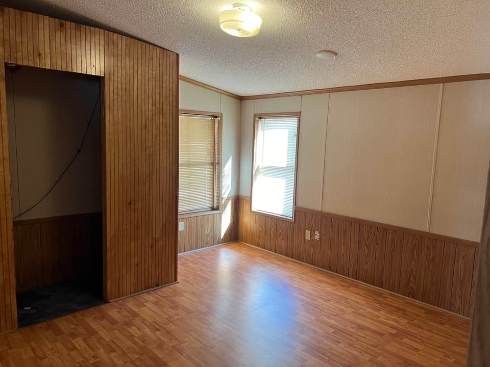 215 Jones Street, photo 14 of 23