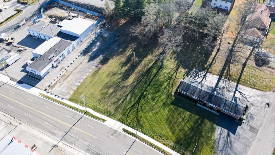00 Roanoke St, photo 2 of 4