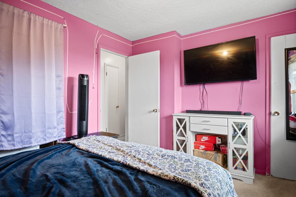 326 Rolling Hills Drive, photo 20 of 40