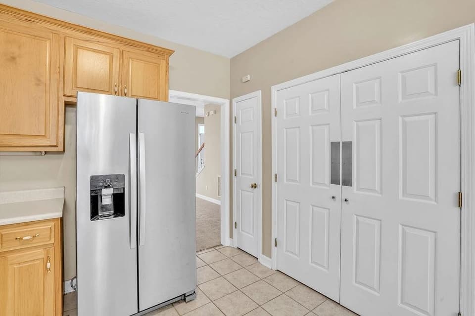 730 Republic Road, photo 11 of 40