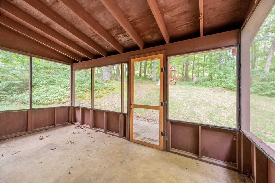 1245 Chestnut Drive, photo 16 of 40