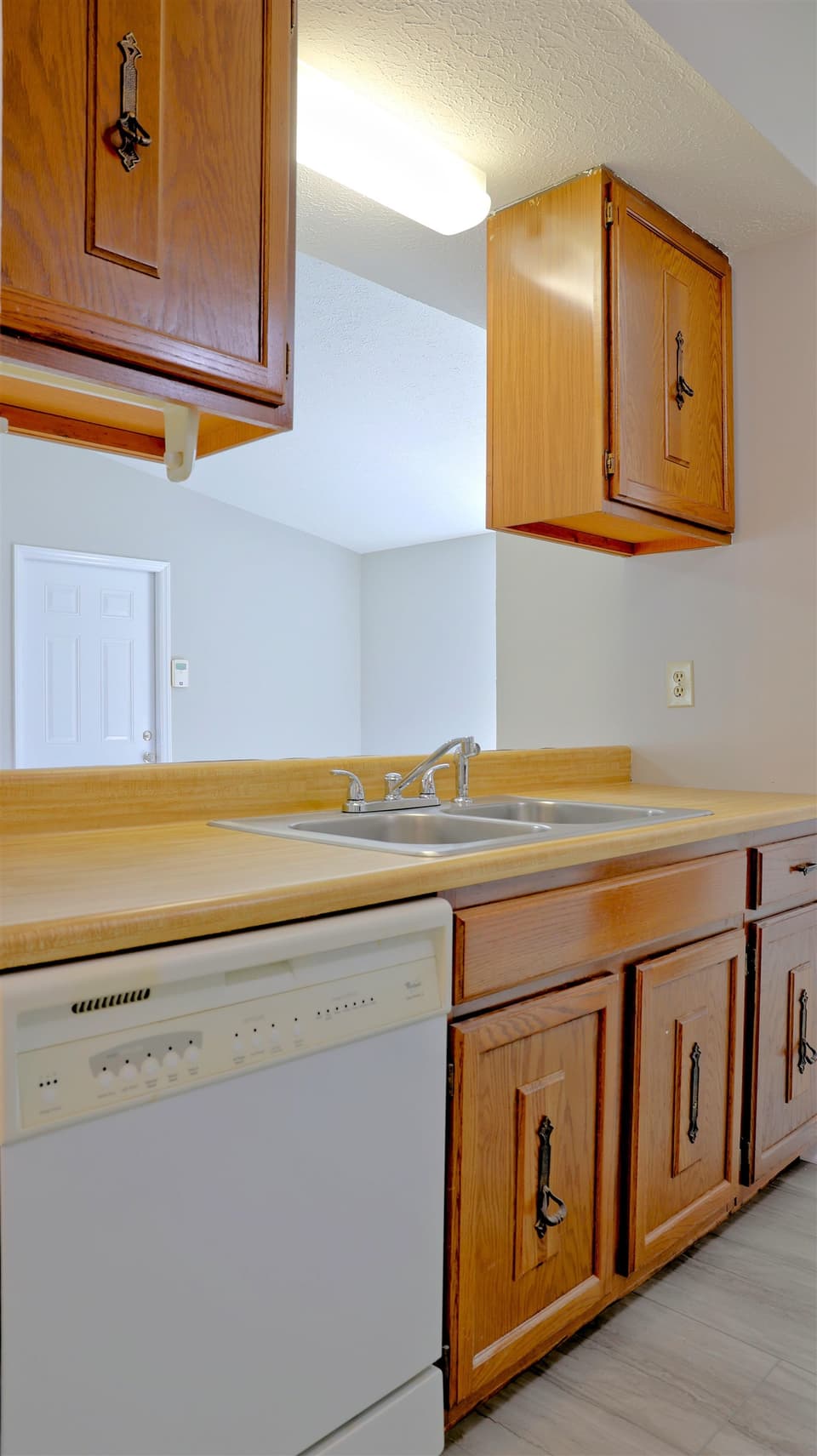 1055 Scott Street, photo 11 of 36