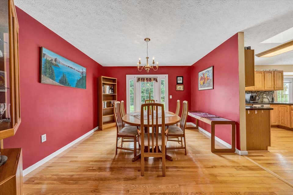135 Wenn Dr NW, photo 17 of 37