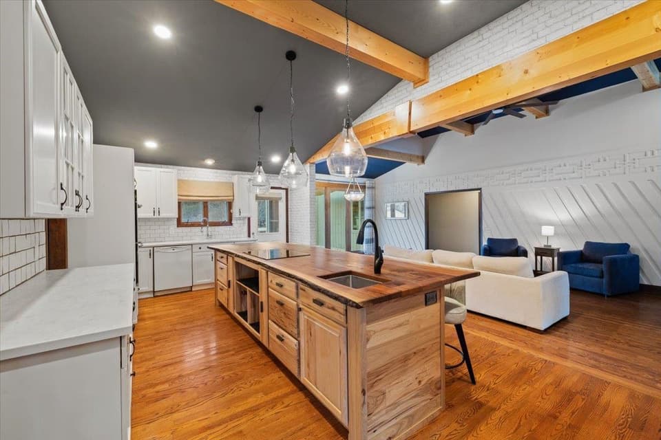 4195 Piney Woods Road, photo 15 of 40