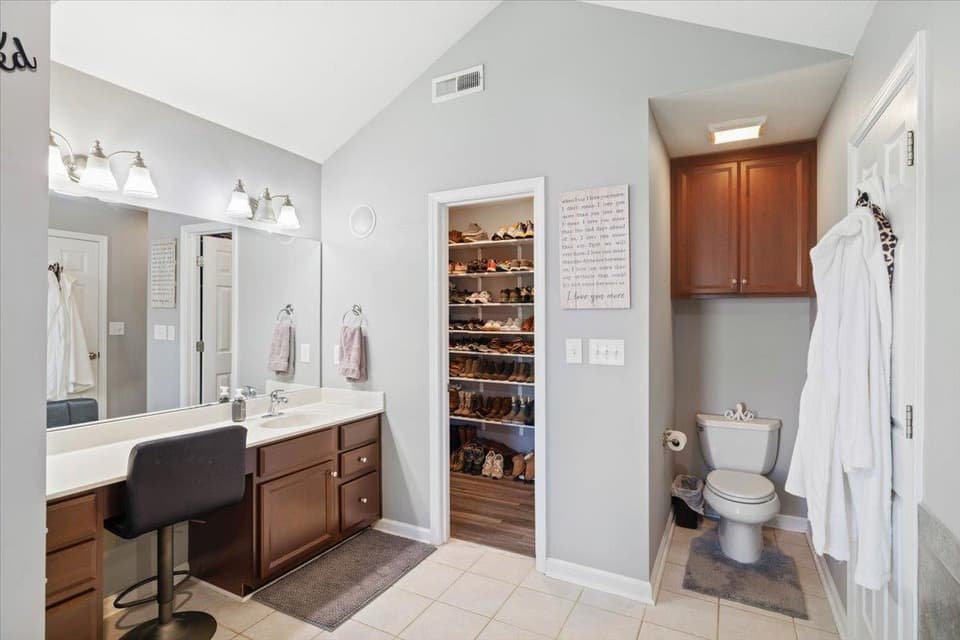 1031 Green Ridge Road, photo 17 of 40
