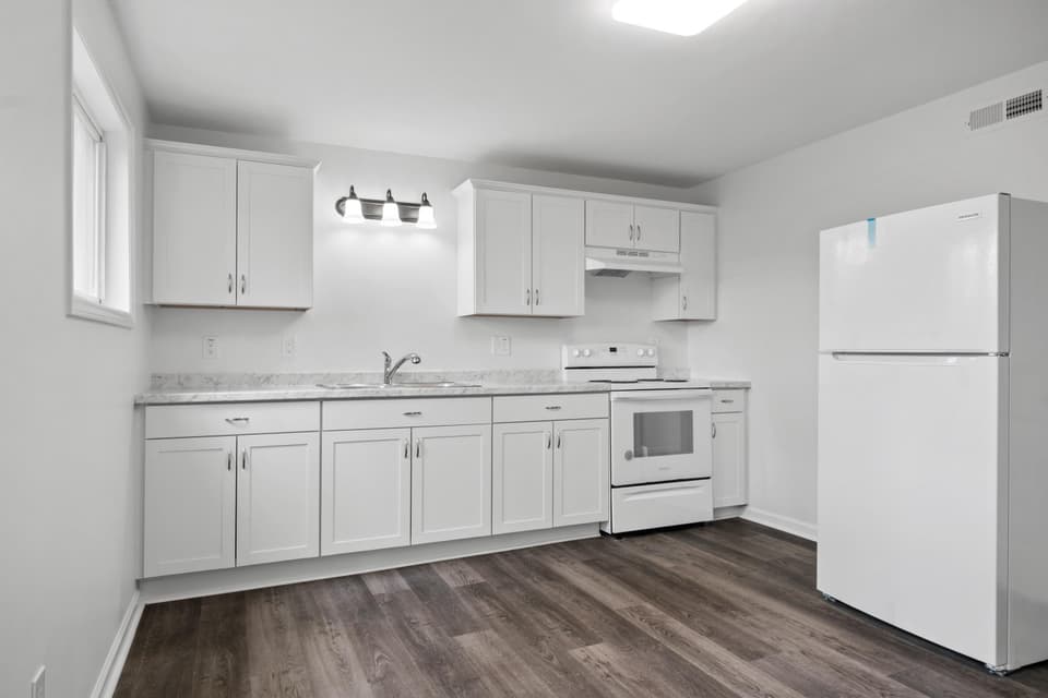 130 East Street, photo 21 of 36