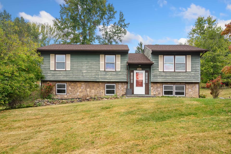 405 Overland Drive, Christiansburg, VA