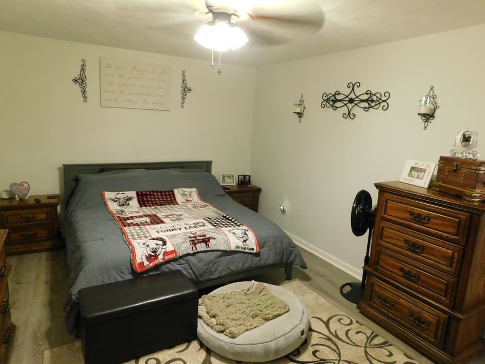 565 School Lane, photo 11 of 16