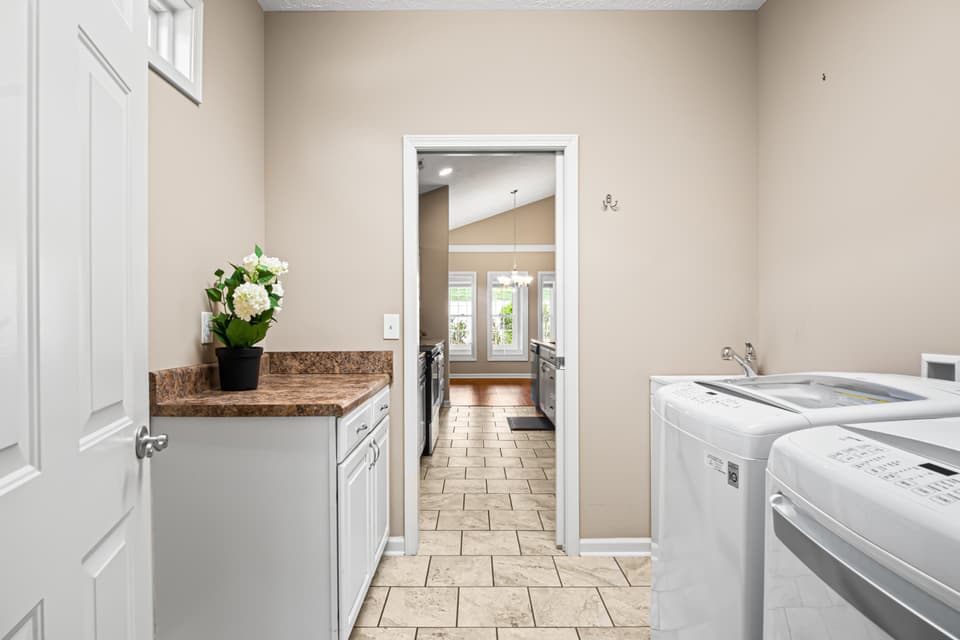 130 Gavins Court, photo 17 of 39