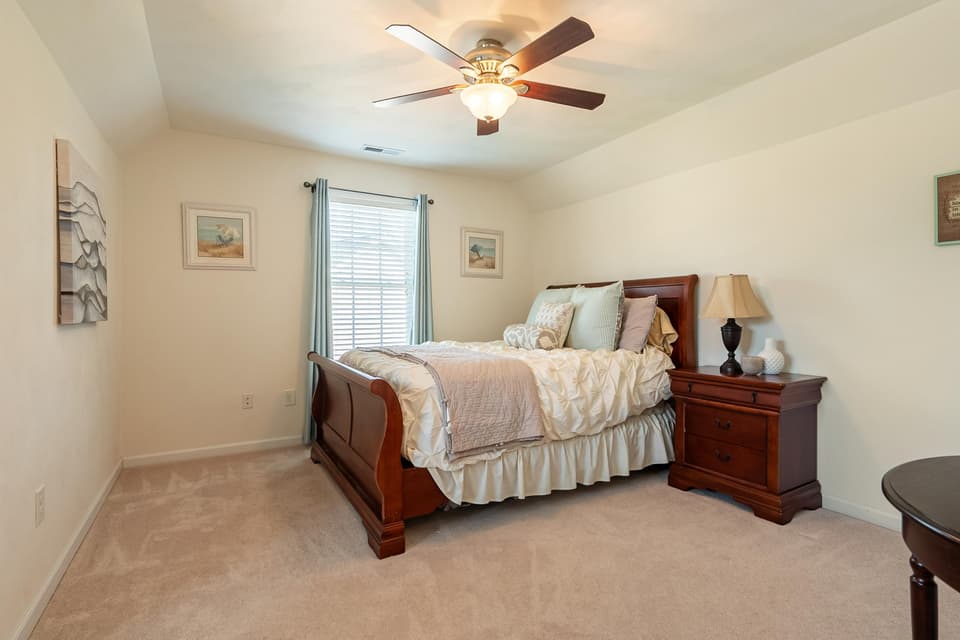 1136 Crosscreek Drive, photo 32 of 40