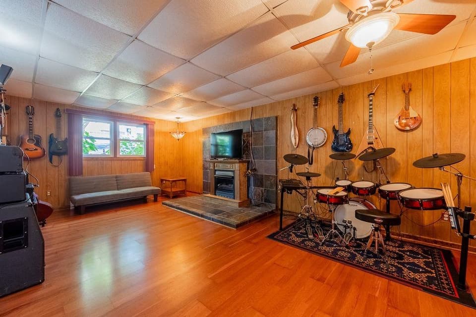 1145 Spruce Street, photo 18 of 34