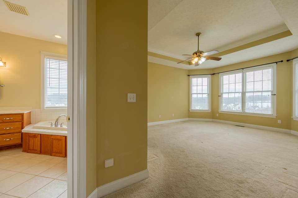 1125 Falcon Run, photo 33 of 40