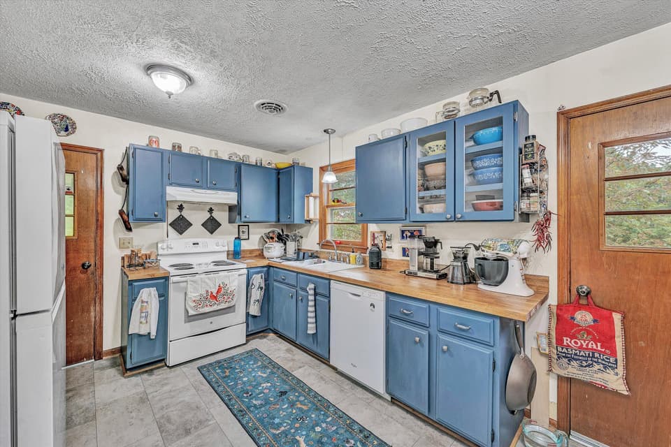 2671 Beulah Ln, photo 13 of 38