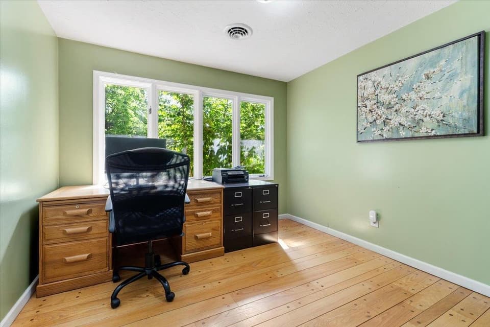 300 Tomahawk Drive, photo 12 of 40