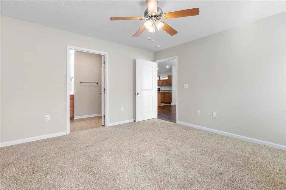 2045 Giles Drive SE, photo 30 of 40
