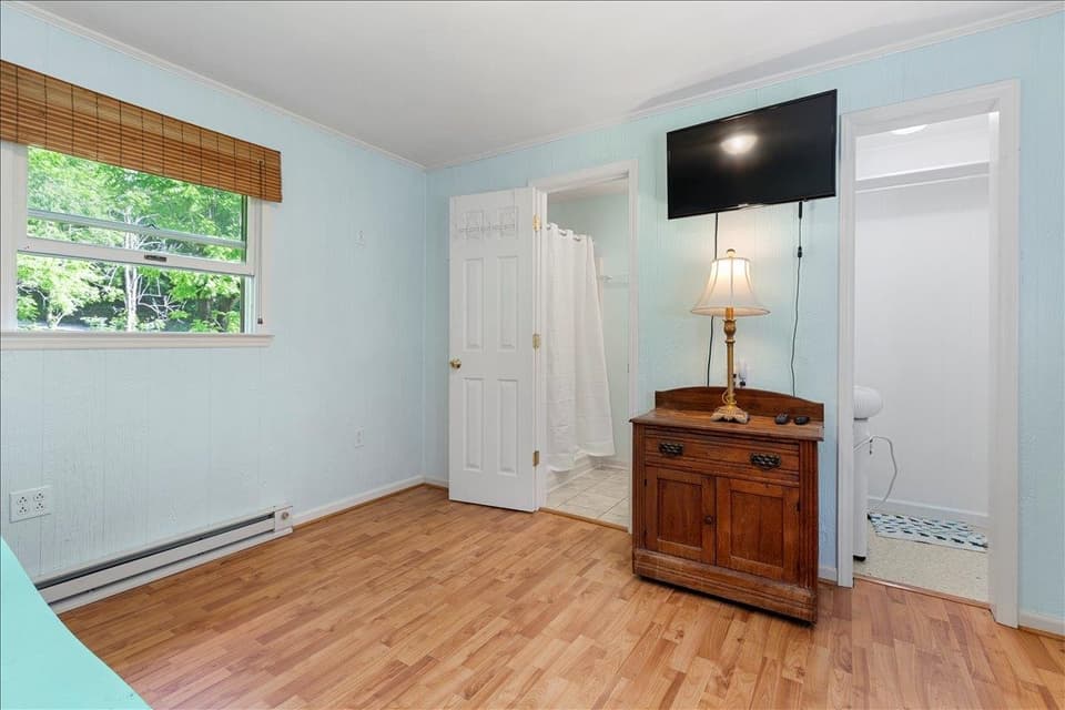 2537 Rosemary Road, photo 26 of 40