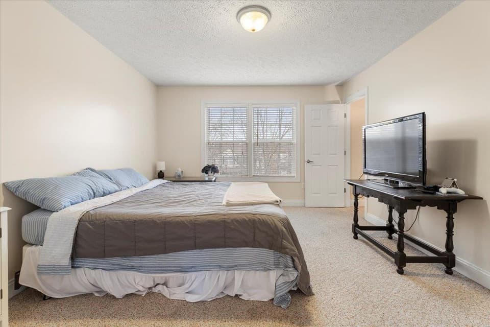 450 Tall Oak Boulevard, photo 20 of 40