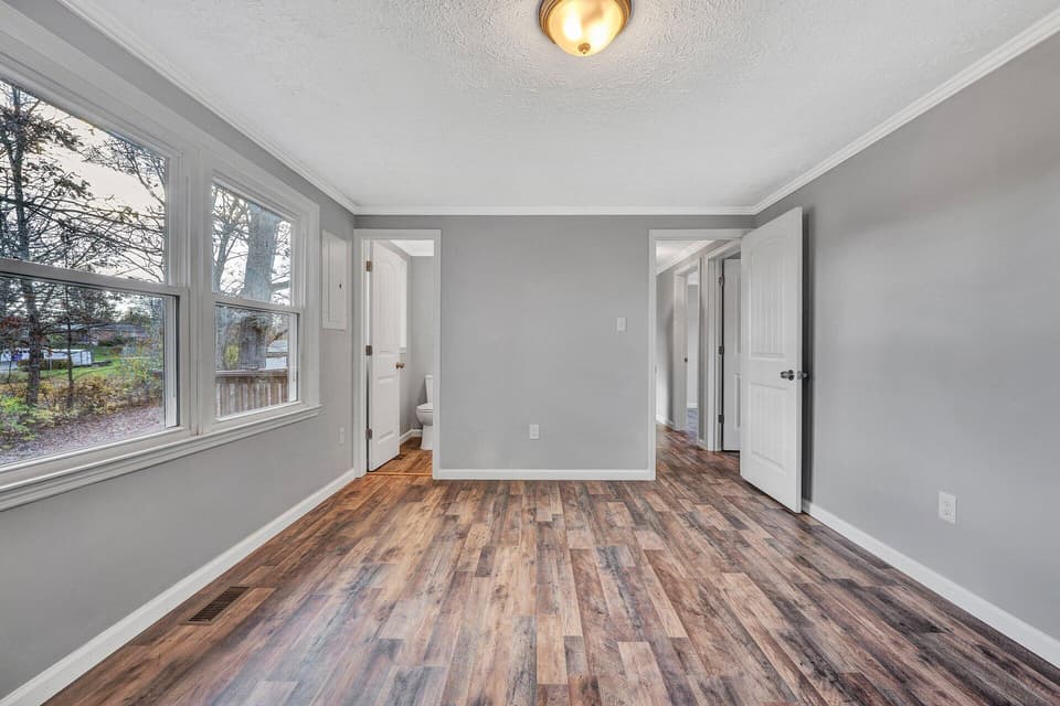 115 Thelma Lane, photo 10 of 29