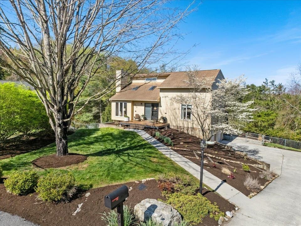 275 Morning Star Lane, photo 11 of 40