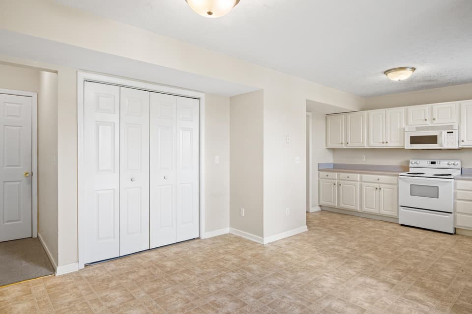 400 Wimmer Street, photo 14 of 33