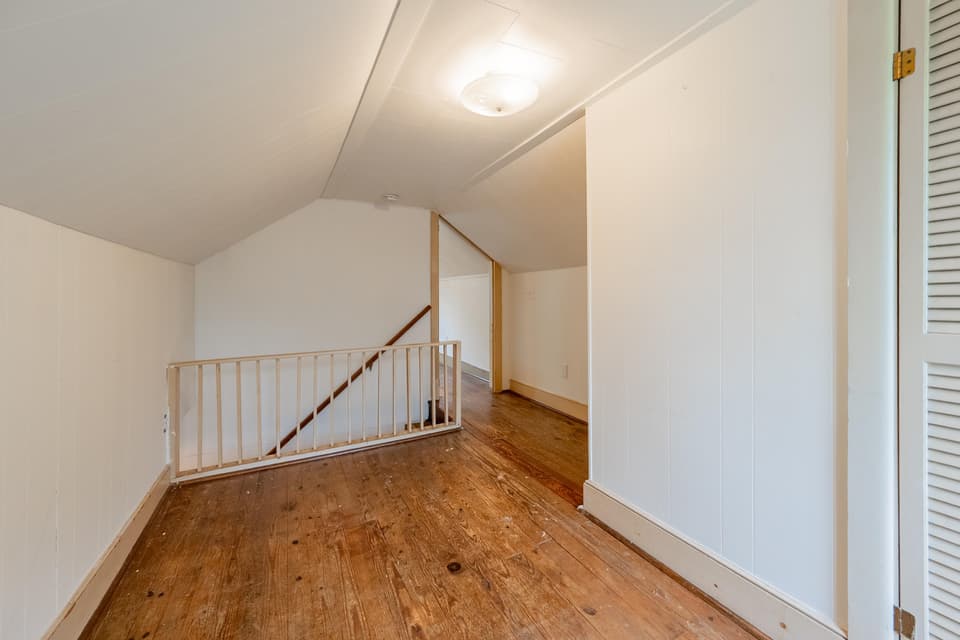 220 Clearview Drive, photo 24 of 34