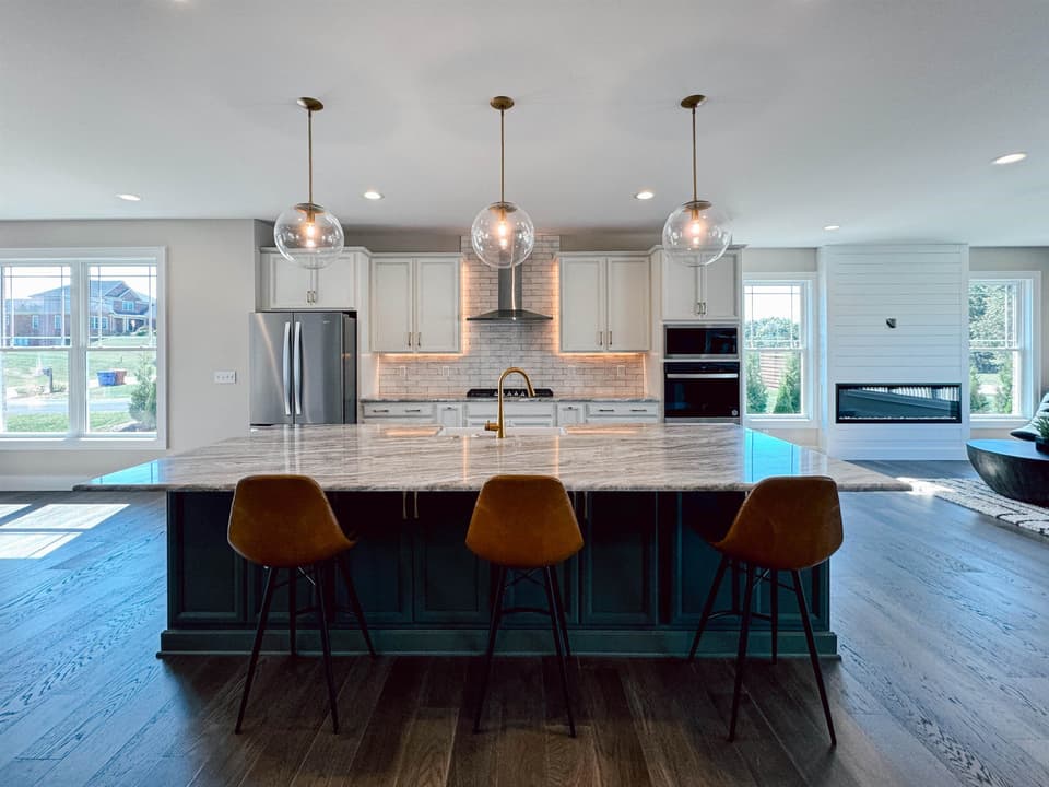 2335 Peakland Way, photo 8 of 40