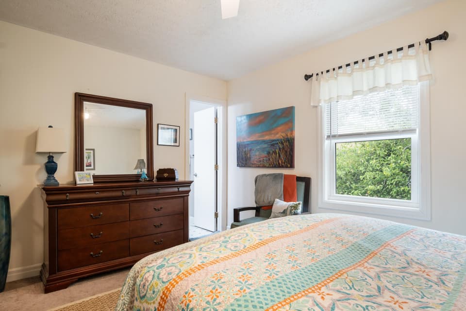 395 Warren Street, photo 38 of 40