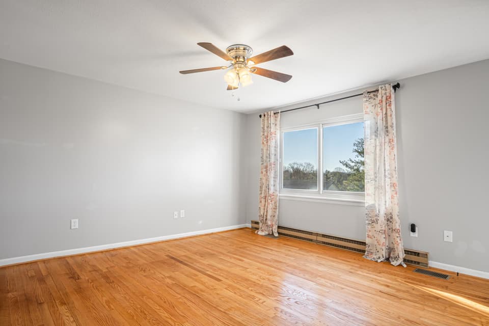 1634 Mud Pike, photo 14 of 34