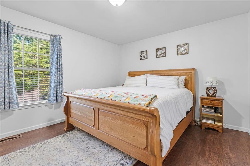 740 Independence Boulevard, photo 20 of 40