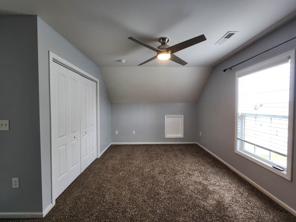 190 Aldwych Avenue, photo 17 of 40
