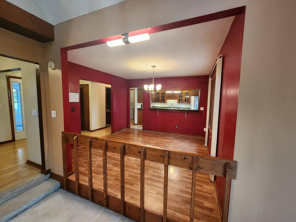 930 Stafford Dr, photo 15 of 39