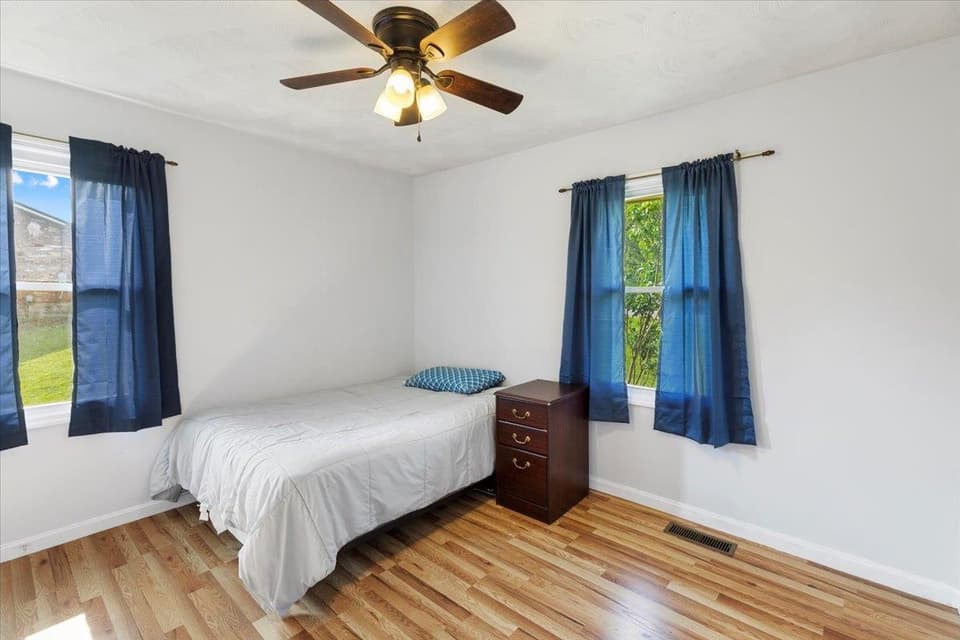 2318 Plateau Drive, photo 15 of 40