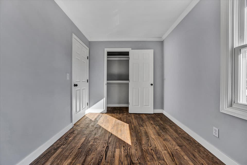4090 Roanoke St, photo 17 of 36
