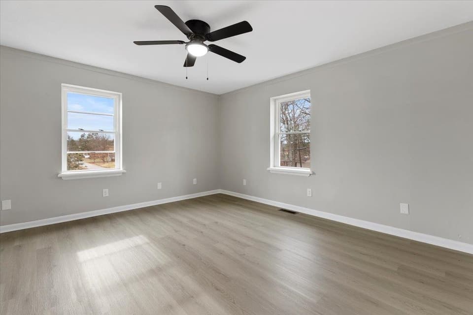 435 Teel Street, photo 24 of 40