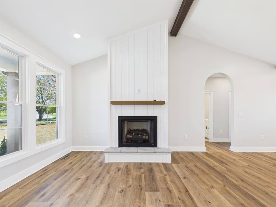 245 Howery Street SE, photo 4 of 40
