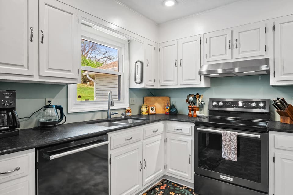 130 Somerset Street, photo 20 of 40