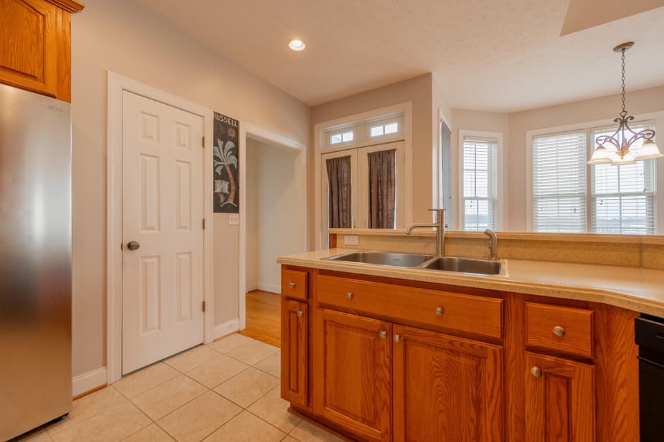 1125 Falcon Run, photo 29 of 40