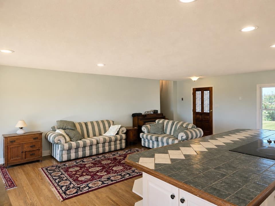 2059 Mud Pike Road, photo 4 of 40