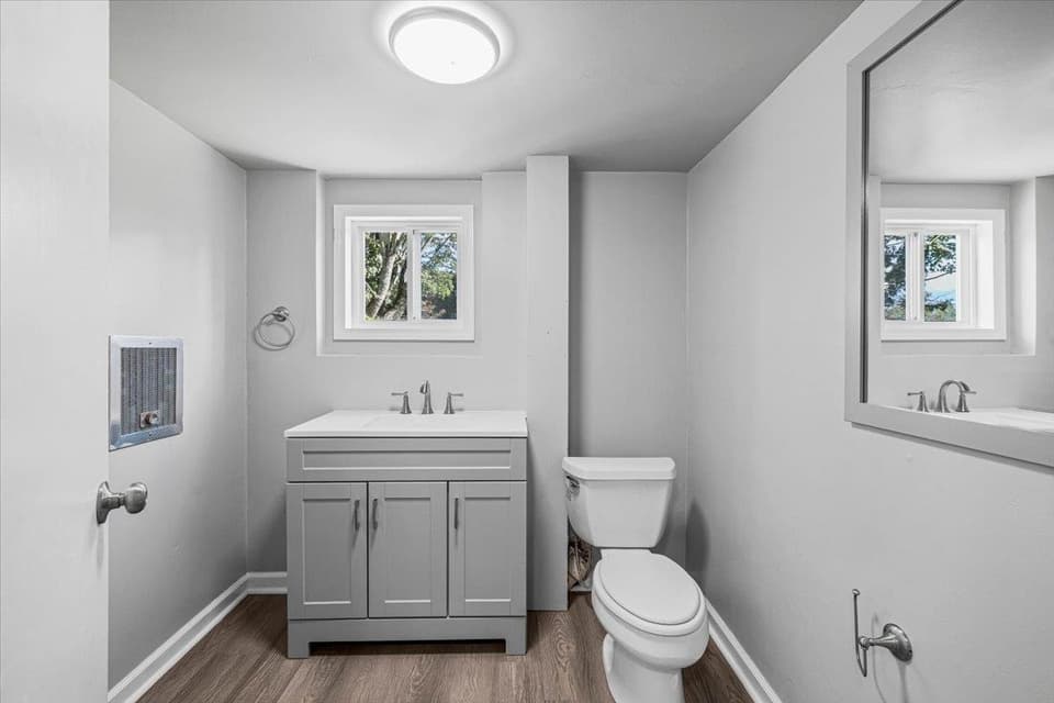 130 Greenway Drive, photo 15 of 30