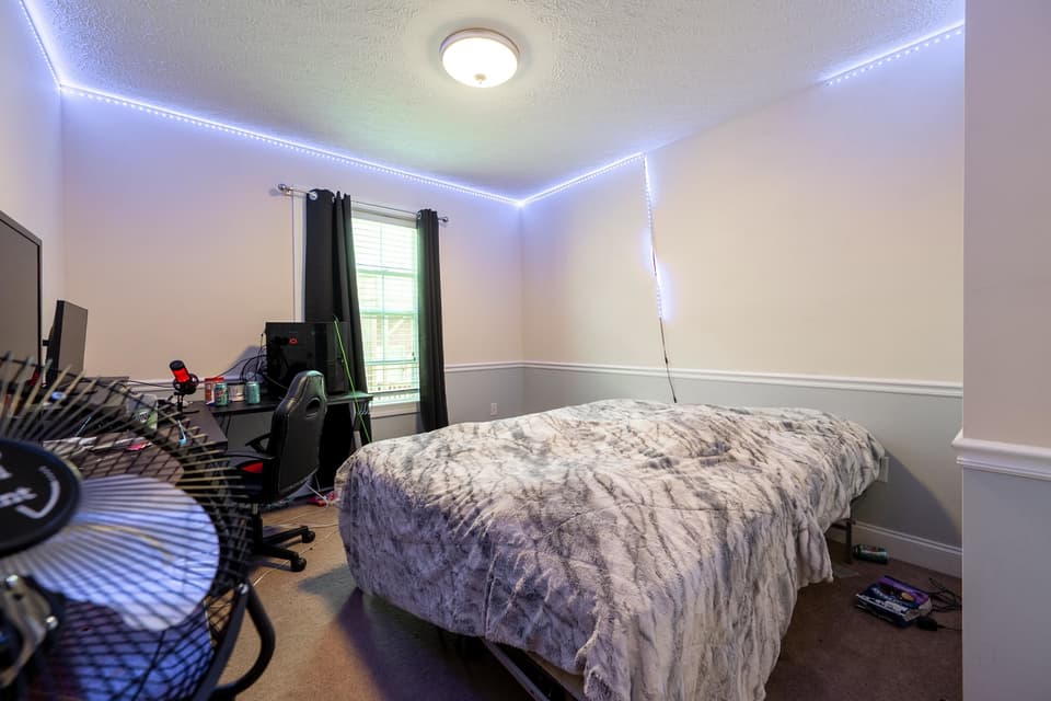 405 Silver Leaf Drive, photo 33 of 36