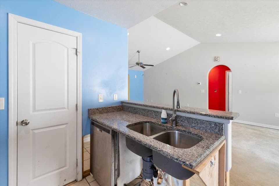 2100 Glade Drive SE, photo 29 of 40
